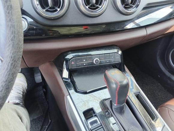 [青岛·鲁B] 二手魏牌魏牌 VV72017款 2.0T 超豪型