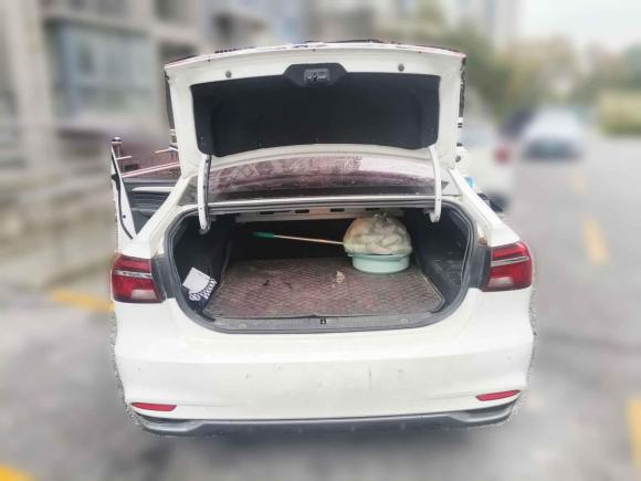 [上海·沪A] 二手荣威荣威i6新能源2017款 45T 混动互联智享版