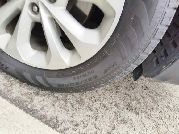 [青岛·鲁B] 二手起亚索兰托2013款 2.2T 7座柴油至尊版