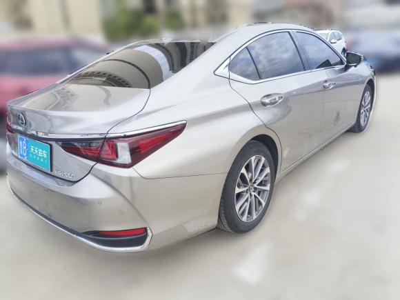 [青岛·鲁B] 二手雷克萨斯雷克萨斯ES2022款 200 卓越版