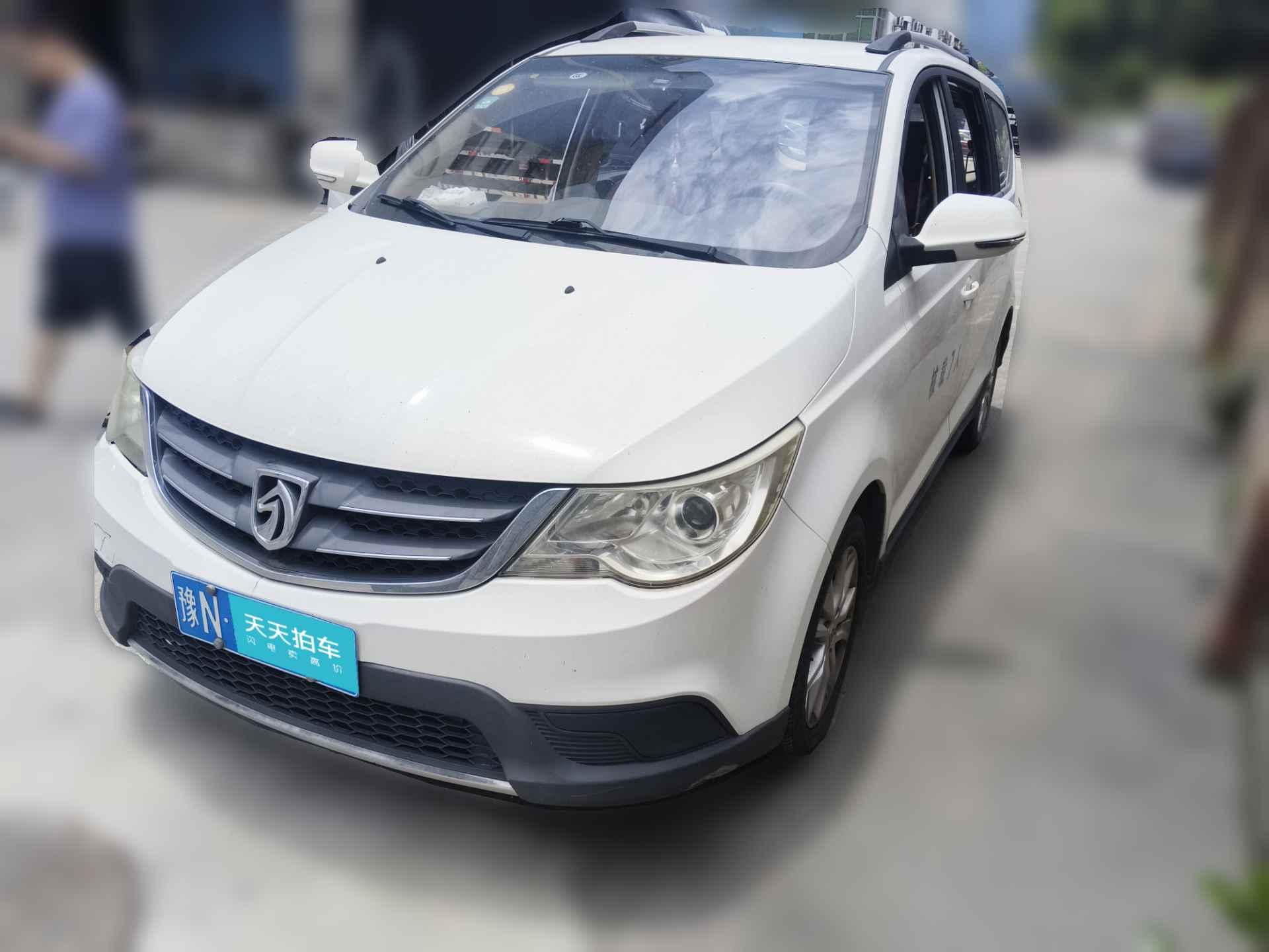 [深圳·豫N] 宝骏宝骏7302014款 1.5L 手动标准型 7座