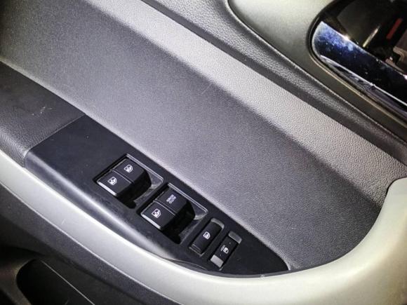 [武汉·鄂A] 二手长安长安CS352016款 1.6L 手动豪华型 国V