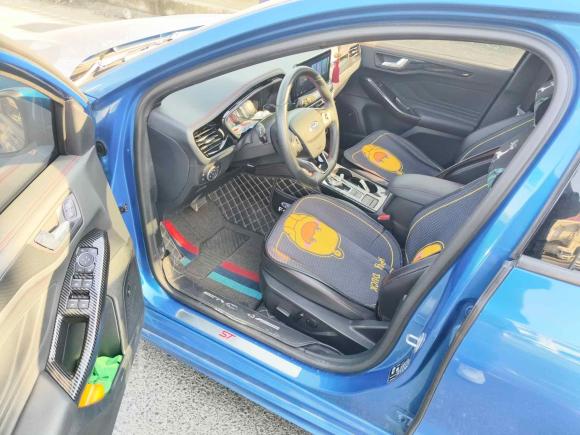 [上海·沪F] 二手福特福克斯2021款 两厢 EcoBoost 180 自动ST Line