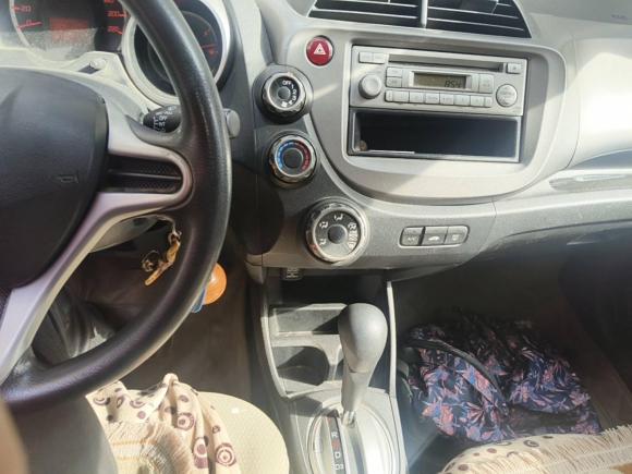 [西安·陕A] 二手本田飞度2011款 1.3L 自动舒适版