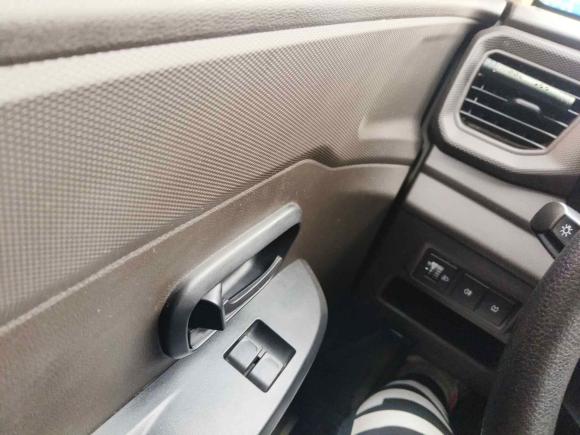 [无锡·苏B] 二手五菱汽车五菱宏光V2021款 1.5L劲取版LAR