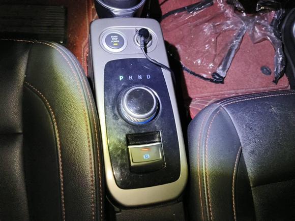 [广州·粤A] 二手众泰众泰E2002018款 Pro