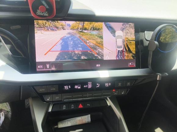 [上海·沪J] 二手奥迪奥迪A32022款 Sportback 35 TFSI 时尚运动型