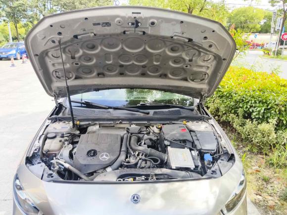 [上海·沪C] 二手奔驰奔驰A级2019款 A 200 L 运动轿车