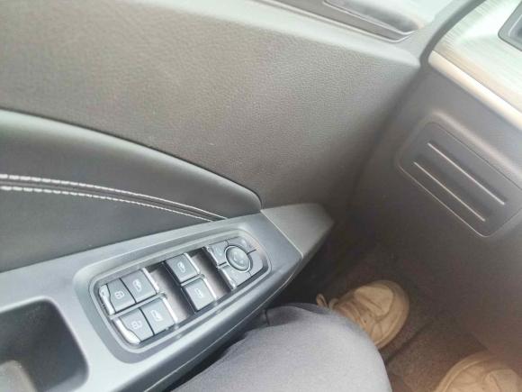 [上海·鄂E] 二手哪吒汽车哪吒V2022款 潮 300 Lite 磷酸铁锂