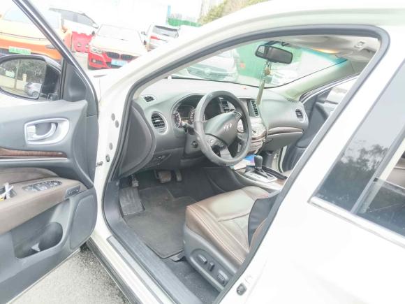 [上海·沪A] 二手英菲尼迪英菲尼迪QX602014款 2.5 S/C Hybrid 两驱卓越版