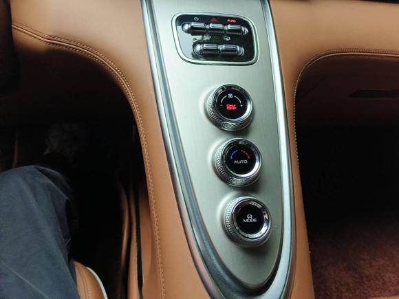 [上海·沪A] 二手欧拉欧拉闪电猫2022款 555km 尊贵版