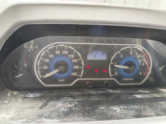 [义乌·浙G] 二手上汽大通MAXUS新途V802014款 2.5T 傲运通短轴中顶