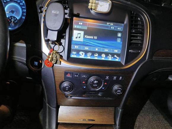 [成都·川A] 二手克莱斯勒克莱斯勒300C2014款 3.0L 卓越版