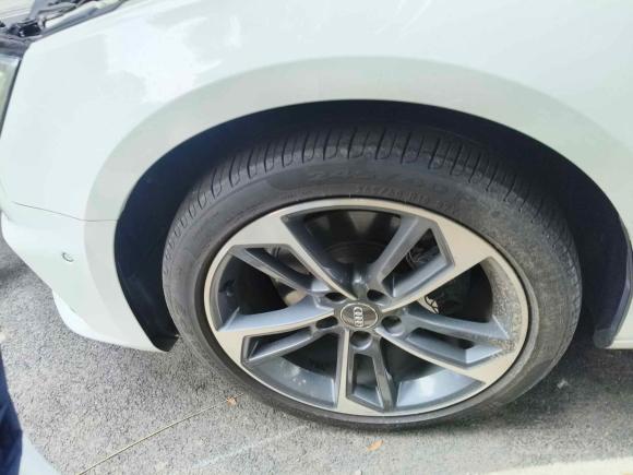 [广州·粤A] 二手奥迪奥迪A4L2019款 40 TFSI 时尚型 国VI