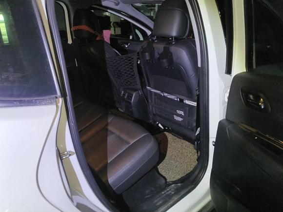 [成都·川A] 二手标致标致30082015款 2.0L 自动潮流版