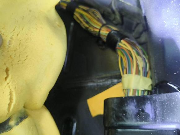 [上海·沪D] 二手路虎发现神行2015款 2.0T HSE LUXURY