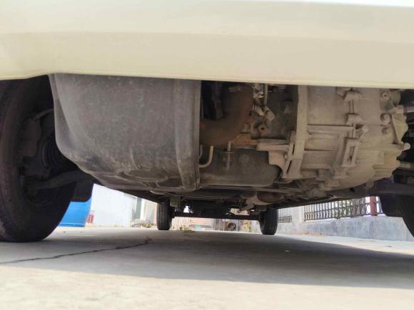 [青岛·鲁U] 二手上汽大通MAXUS新途V802018款 2.5T 6挡手动商旅加长轴中顶17-18座