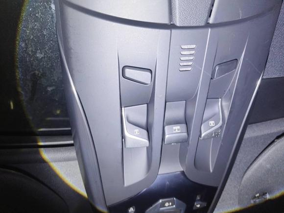 [苏州·湘A] 二手DSDS 52012款 1.6T 雅致版