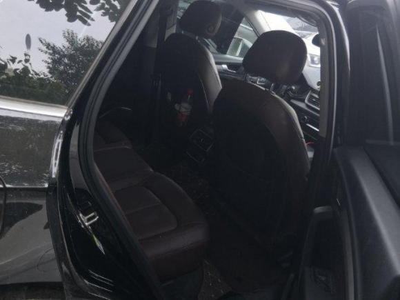 [济南·鲁A] 二手奥迪奥迪Q5L2020款 40 TFSI 荣享进取型