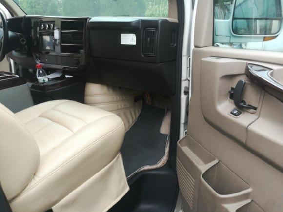 [上海·沪B] 二手GMCSAVANA2011款 6.0L 商务之星7座