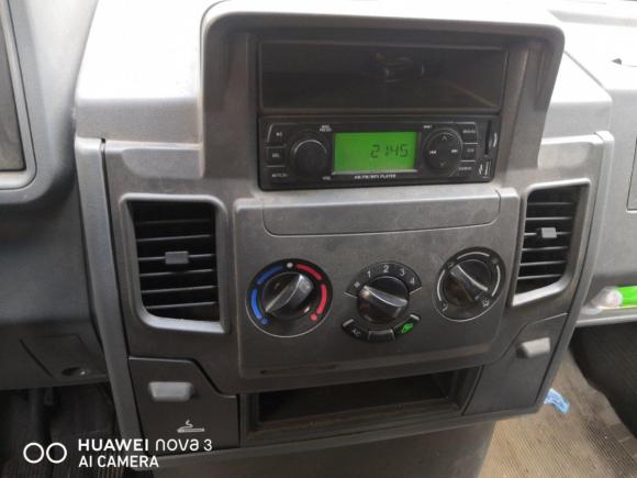 [青岛·鲁B] 二手依维柯得意2017款 2.8T V35箱货中顶3/6座43S5