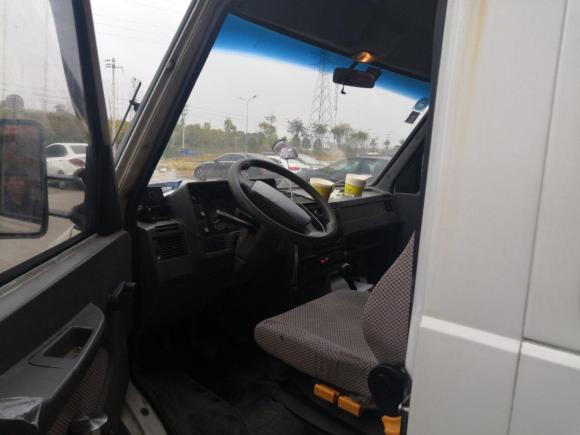 [义乌·浙C] 二手依维柯得意2009款 2.5T-A35 7座