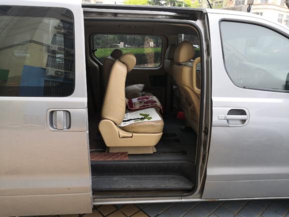 [青岛·鲁B] 二手现代H-1辉翼2011款 2.4L 豪华版