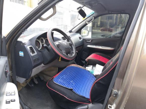 [济南·鲁A] 二手福田蒙派克E2010款 2.4L财富快车标准版M240L-4G64