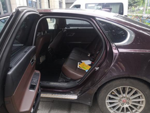 [成都·川A] 二手捷豹捷豹XFL2017款 XFL 2.0T 200PS 精英版