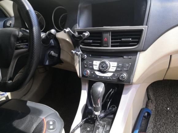 [深圳·粤N] 二手东南V5菱致2012款 1.5L CVT旗舰型