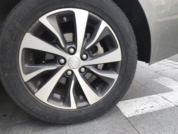 [苏州·苏E] 二手别克阅朗2018款 18T 自动旗舰型