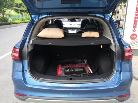 [广州·赣D] 二手荣威荣威RX32018款 18T 自动互联网智尊版