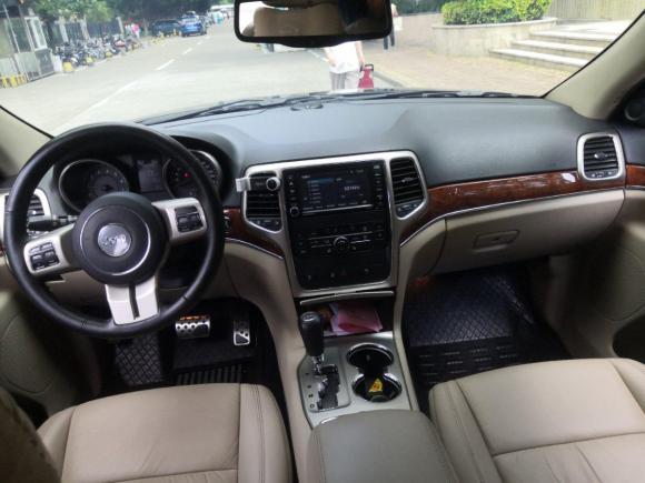 [广州·粤A] 二手Jeep大切诺基2011款 3.6L 豪华导航版