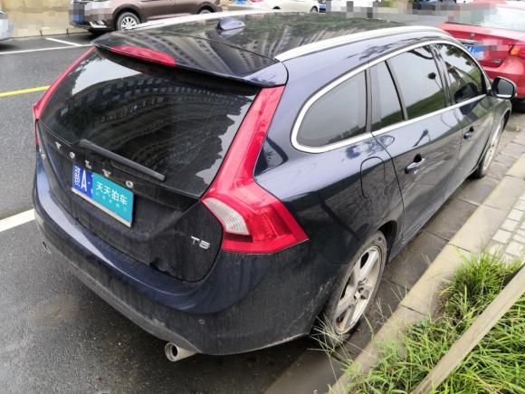 [南昌·赣A] 二手沃尔沃沃尔沃V602013款 T5 舒适版