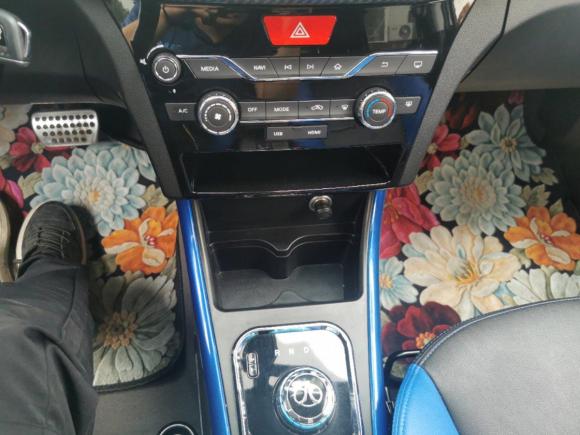 [青岛·鲁B] 二手北汽新能源EX系列2016款 EX200 乐酷版