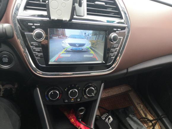 [上海·粤S] 二手铃木骁途2017款 1.6L 手动两驱都市时尚型