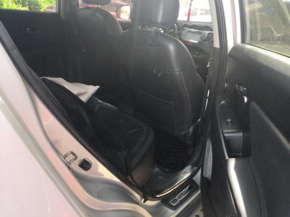 [广州·琼A] 二手起亚智跑2011款 2.0L 自动两驱版Premium