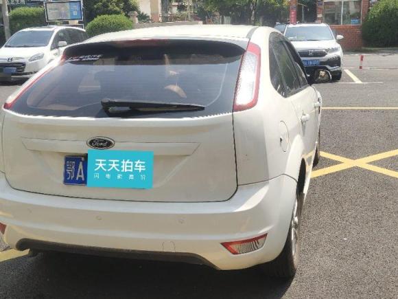 [武汉·鄂A] 二手福特福克斯2011款 两厢 1.8L 自动时尚型