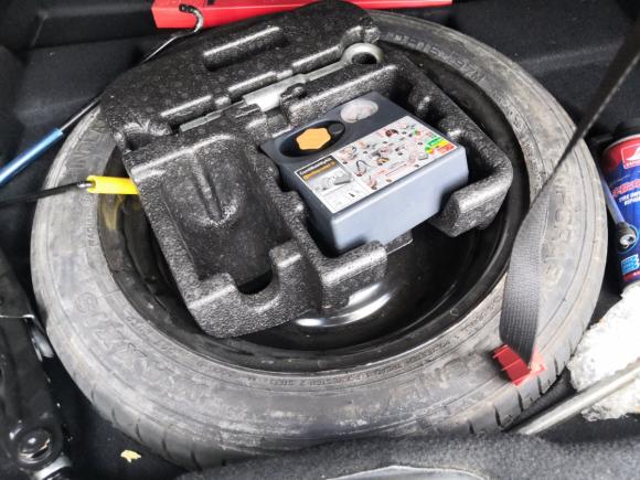 [佛山·粤D] 二手沃尔沃沃尔沃V602014款 改款 T5 智逸版