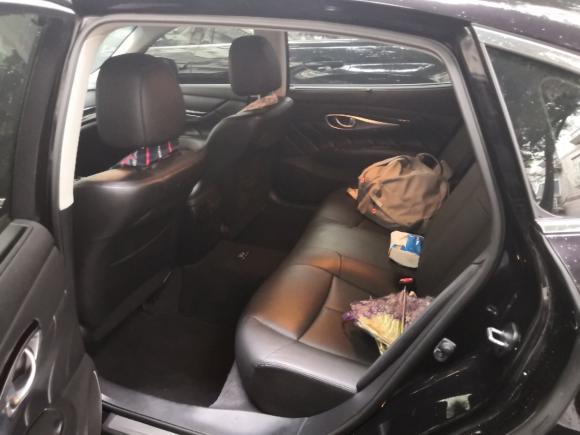 [深圳·粤B] 二手英菲尼迪英菲尼迪Q702017款 Q70L 2.5L 精英版