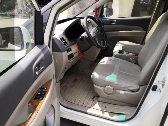 [成都·川A] 二手比亚迪比亚迪M62013款 2.0L 手动舒适型