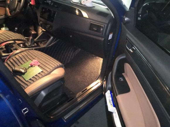 [武汉·鄂A] 二手观致观致52016款 1.6T 自动豪华型