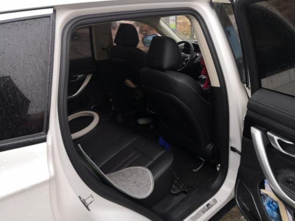 [上海·陕C] 二手众泰众泰T5002018款 1.5T 自动智能互联尊贵型