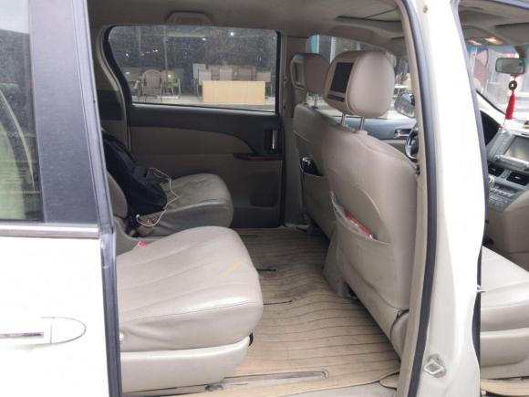 [成都·川A] 二手比亚迪比亚迪M62013款 2.0L 手动舒适型