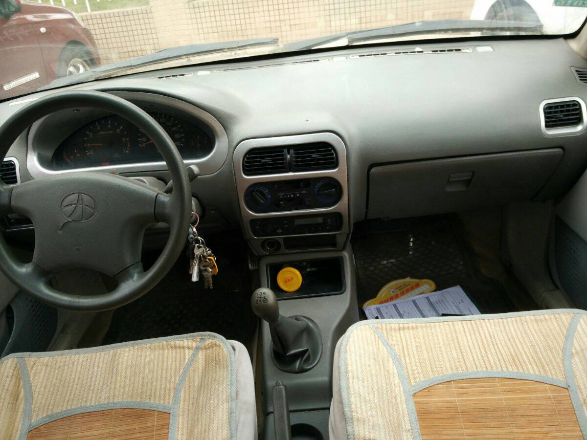 成都一汽夏利2010款a10l两厢北京特供版卖车分享