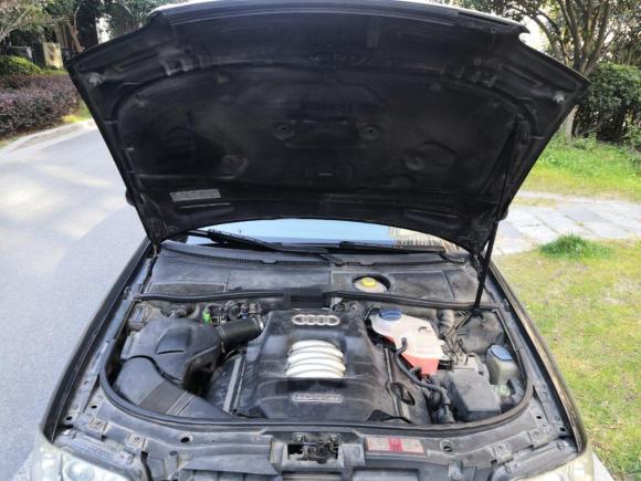 [南通·苏F] 二手奥迪奥迪A62004款 2.4L 自动基本型