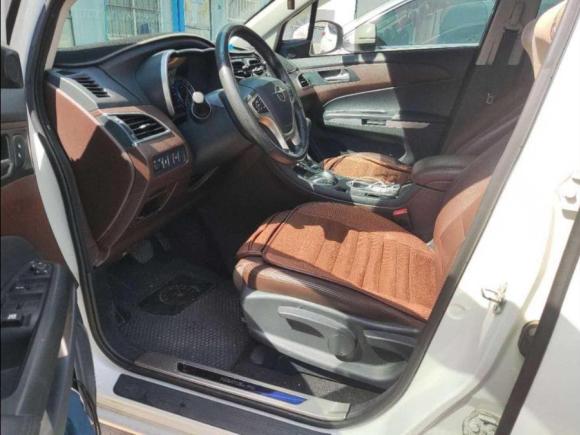 [深圳·粤B] 二手海马海马V702016款 1.5T 自动适·畅型 6座