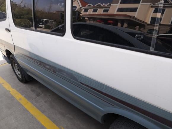 [青岛·鲁B] 二手福田福田风景2014款 2.5T快运标准型短轴版高顶4J25TC