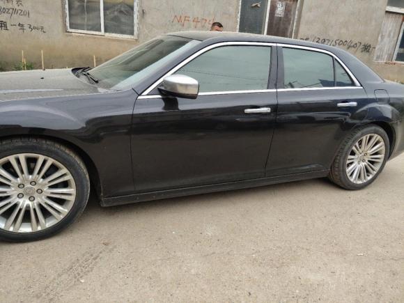 [武汉·鄂A] 二手克莱斯勒克莱斯勒300C2014款 3.0L 卓越版