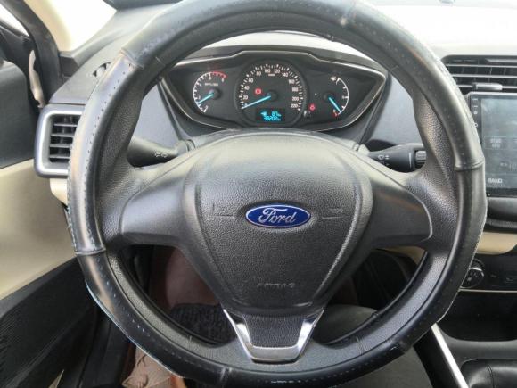 [青岛·鲁B] 二手福特福睿斯2015款 1.5L 手动舒适型